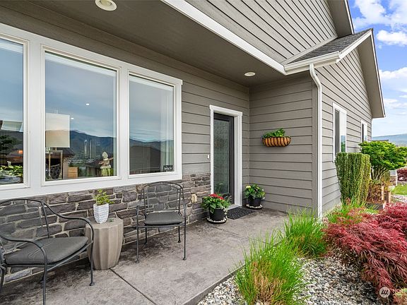 4th image of 2857 N Breckenridge Drive