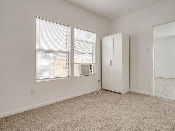5th image of 2722 E Vickery Blvd #1