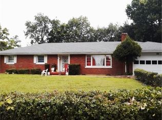 1601 Auburn Dr, Lexington, KY 40505