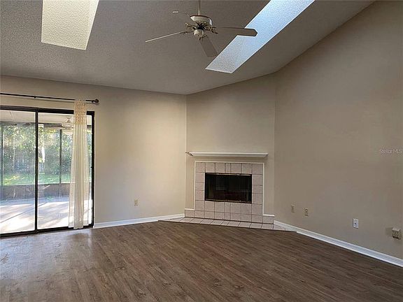 3rd image of 2743 Dobbin Dr