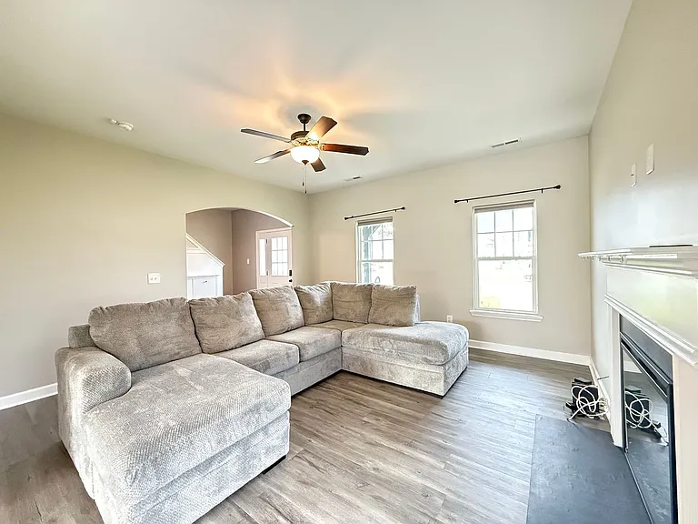 303 Breezeway Dr — Photo 52