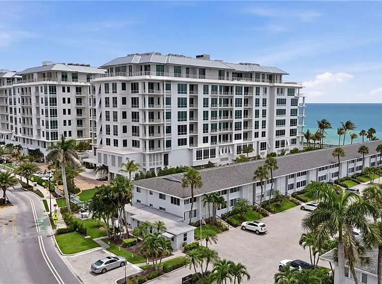 1065 Gulf Shore Blvd N #108 — Photo 26