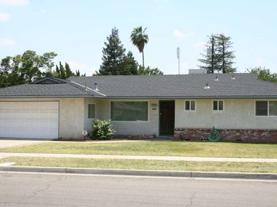 2333 W Carmen Ave, Fresno, CA, 93728