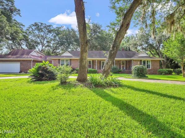 25 Stuart Town Ct, Beaufort, SC 29902