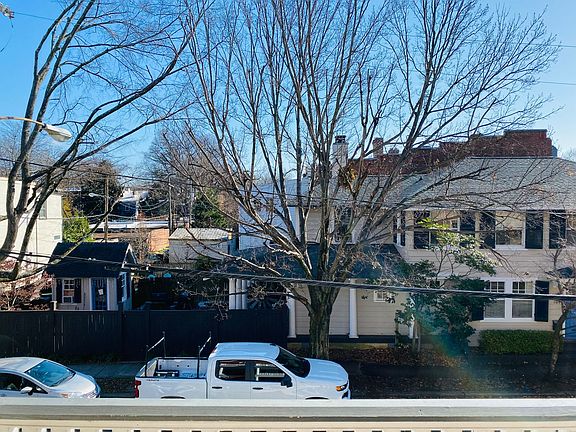 5th image of 100 N Crenshaw Ave APT 3