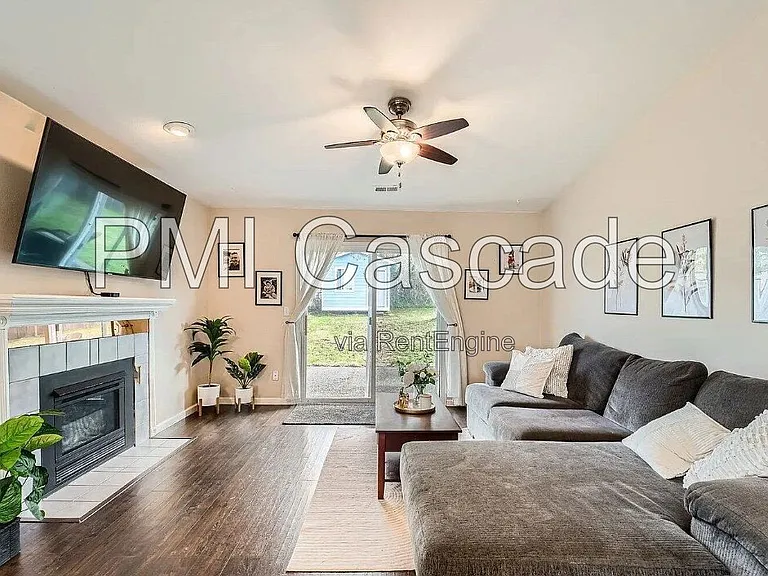 4001 48th Ave NE — Photo 3