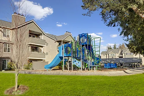 Beaumont Grand Apartment Homes Photo 1