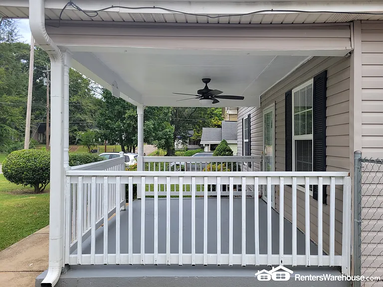 3446 Lee St — Photo 2