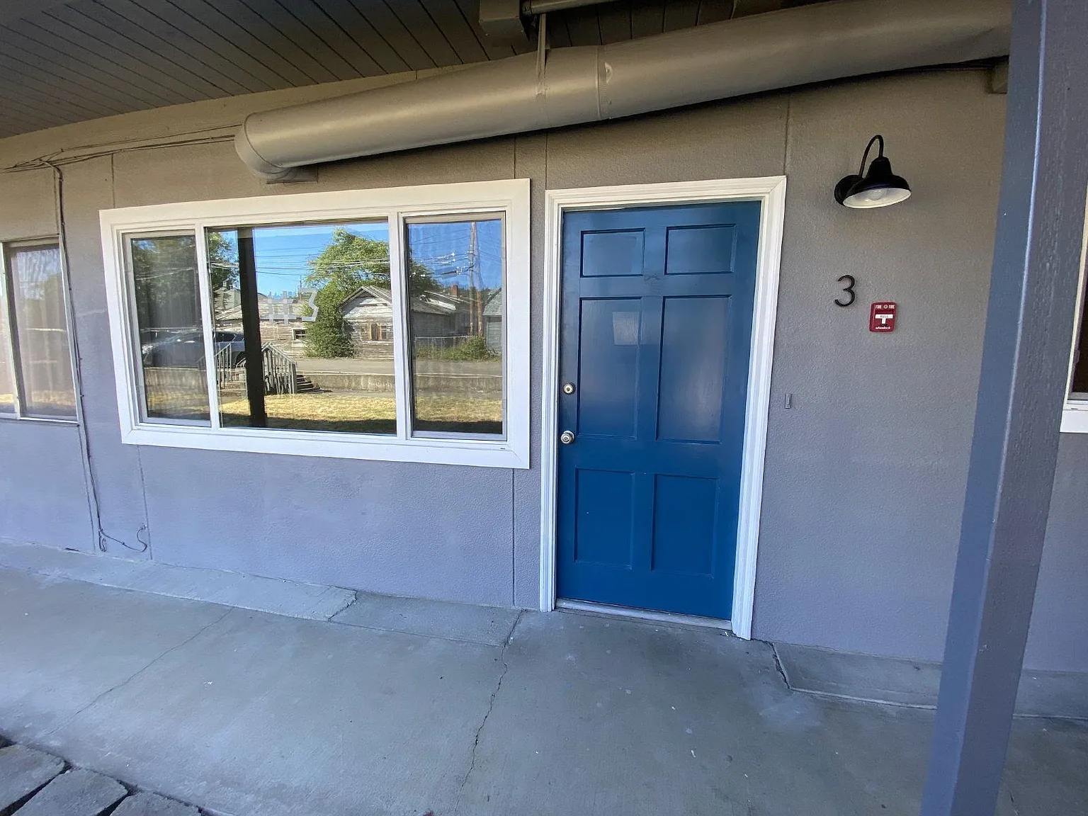 2 bed, 1.0 bath, 900 sqft, $1,250 — Photo 2