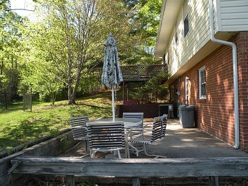 5th image of 709 Lakeridge Cir