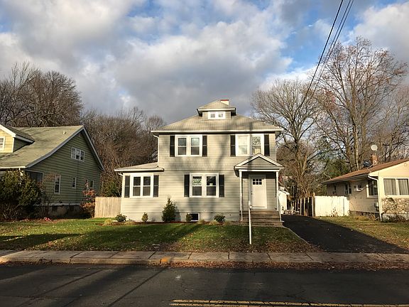 3rd image of 286 North Dr