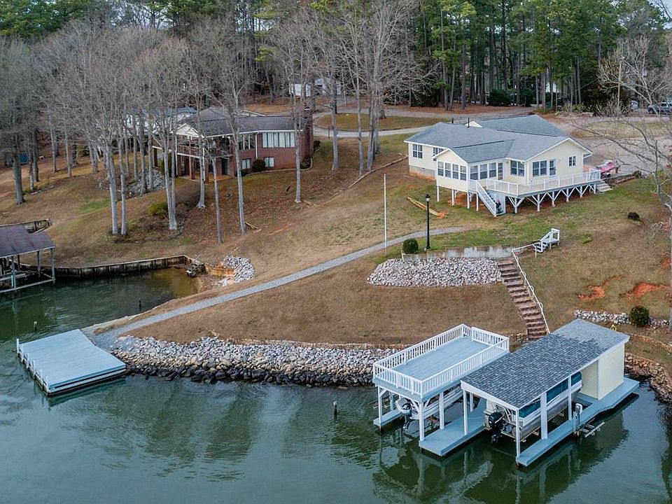1st image of 410 Pineview Dr