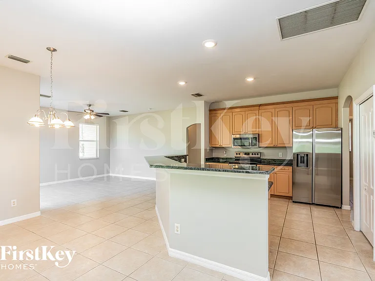 2081 Nuremberg Blvd — Photo 6
