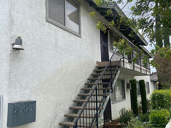 3rd image of 248 N Dalton Ave APT 3