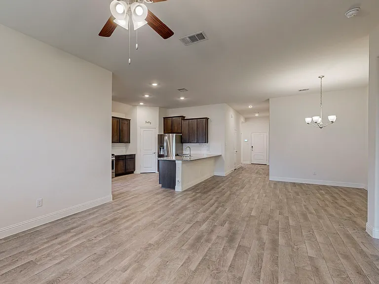 10925 Klondike Ln — Photo 9