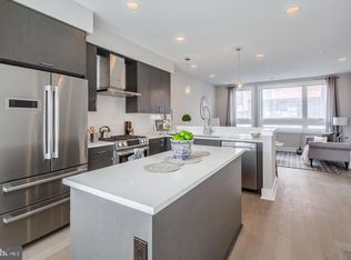 520 Fairmount Ave, Philadelphia, PA