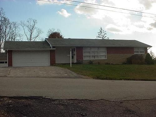 1st image of 525 1st St