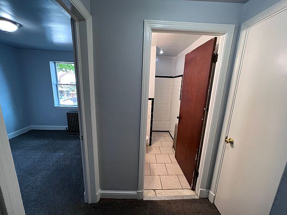 3rd image of 616 Harwood Ave #1