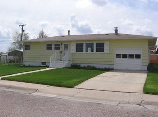 345 P St, Gering, NE 69341