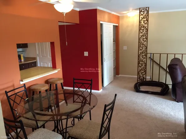 W170N11409 Armada Dr, Germantown, WI 53022
