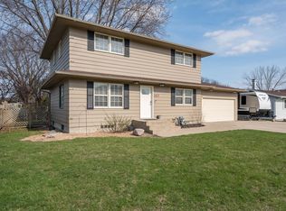 1415 Saint Paul Rd, Owatonna, MN 55060