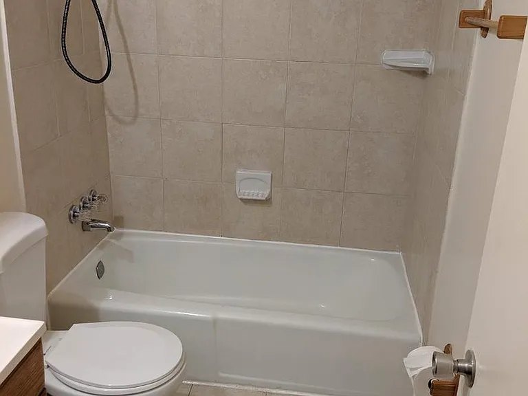 7760 Matisse Way — Photo 10