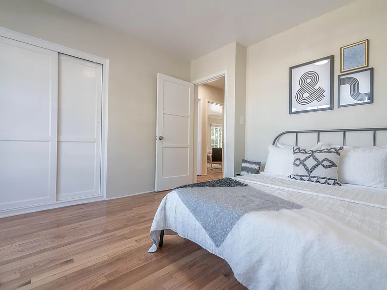 14858 1/4 Dickens St — Photo 16