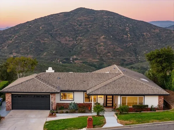17906 Saint Andrews Dr, Poway, CA 92064