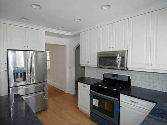 33 Jefferson Road