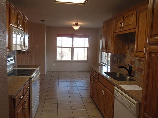 2nd image of 4458 Cole Dr