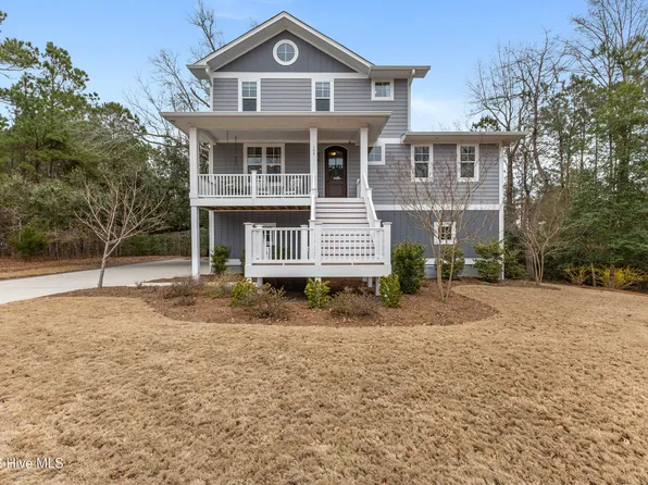 104 W High Bluff Drive, Hampstead, NC 28443