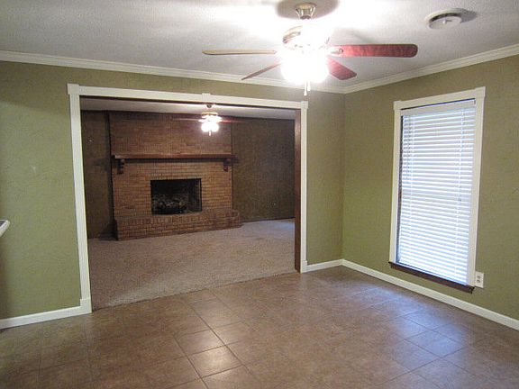 4th image of 112 North Dr