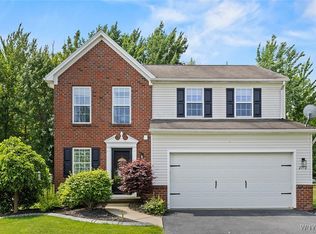 2192 Fox Chase Rd, Lake View, NY 14085