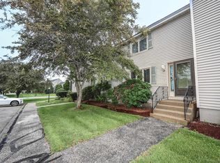 19 Eastmeadow Way, Manchester, NH 03109