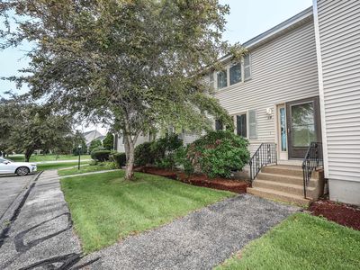 19 Eastmeadow Way, Manchester, NH, 03109