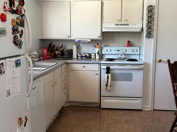 4th image of 3304 Knollwood Ct