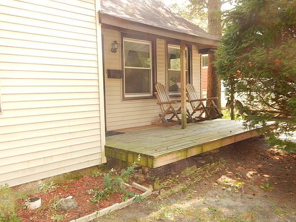 3rd image of 10447 W Medill Ave