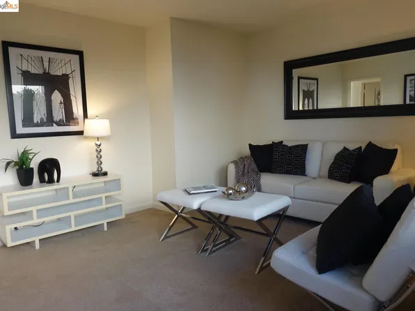 706 34th St, Oakland, CA 94609