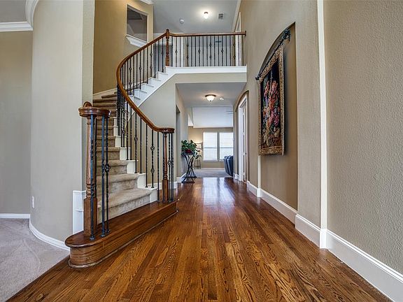 3rd image of 3804 Cockrill Dr