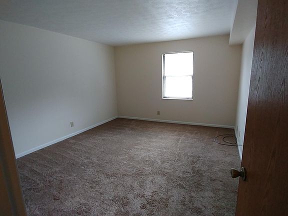 2nd image of 1603 Dayton Ave APT 5