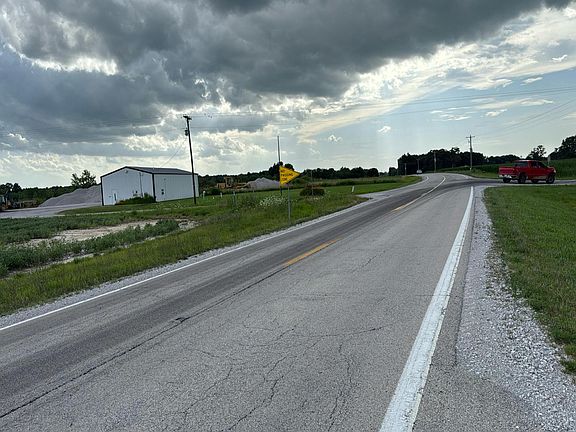 5th image of 8411 Kinlou Rd