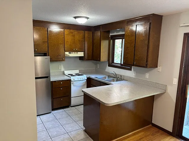 1 bed, 558 sqft, $1,500 — Photo 3