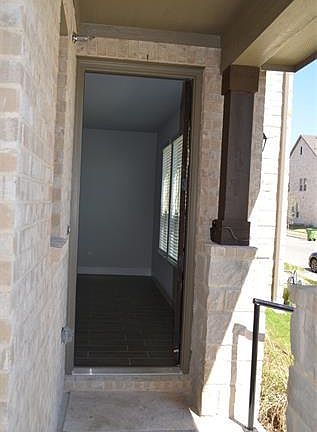 5th image of 5505 Crosby Dr