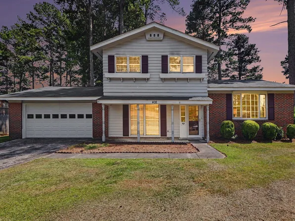 408 Pecan Dr, Selma, NC 27576