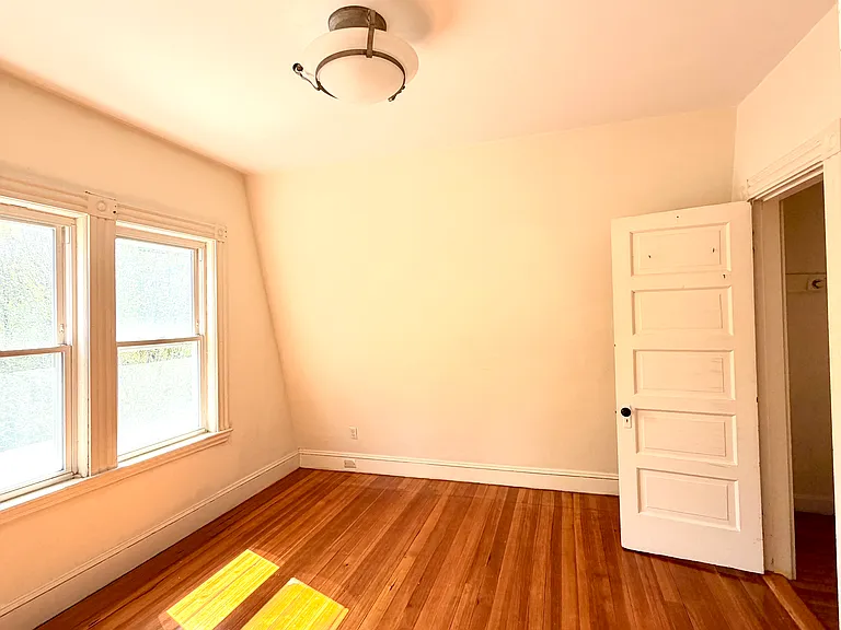 338-340 Central Ave #3 — Photo 7