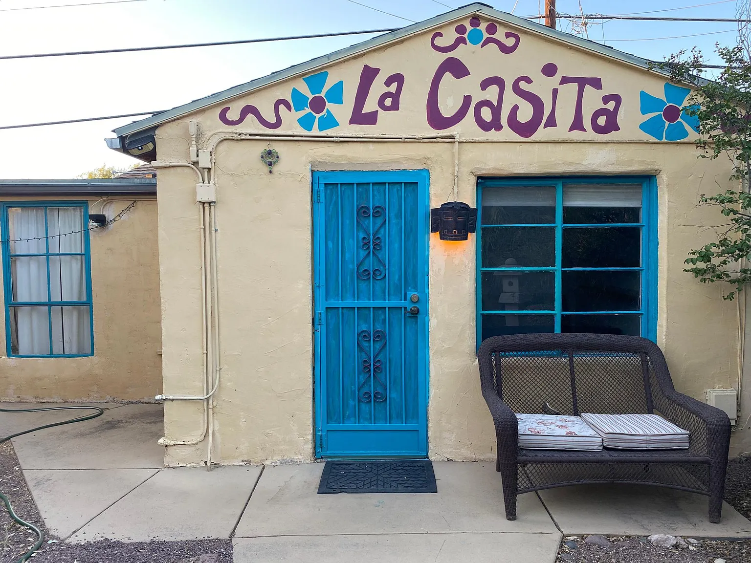 2817 E Lester St — Photo 1
