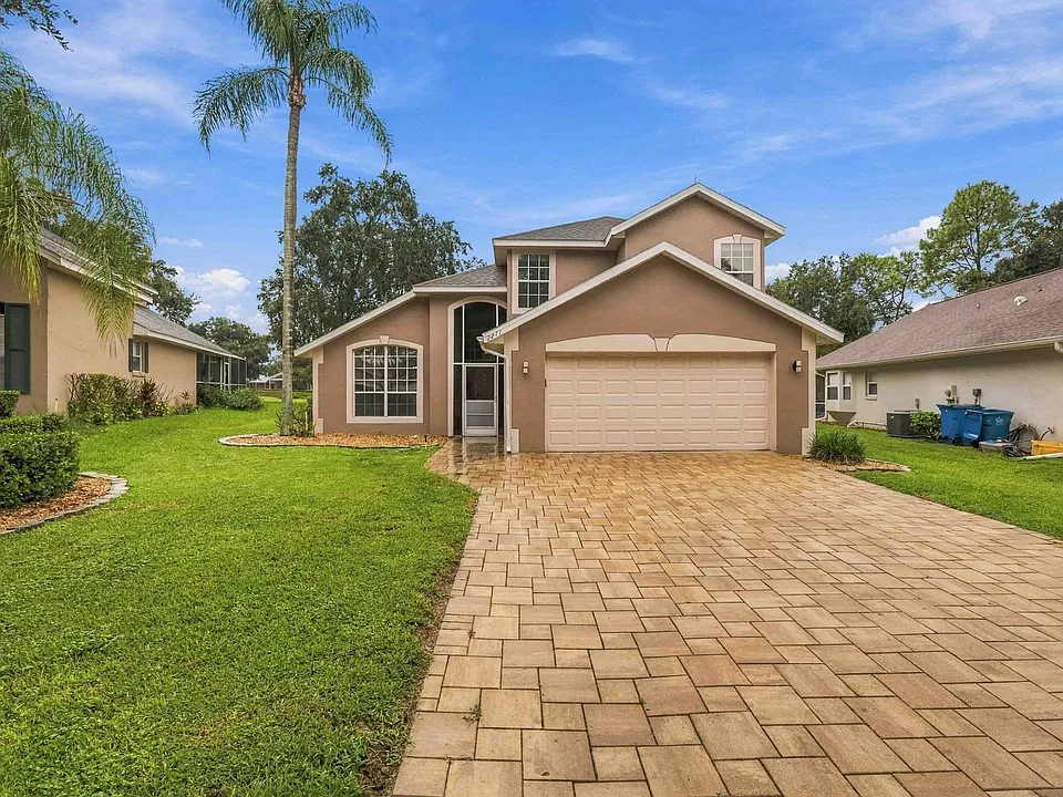 2211 Mallory Cir