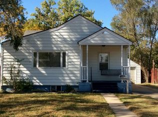 215 3rd St, Phillipsburg, KS 67661