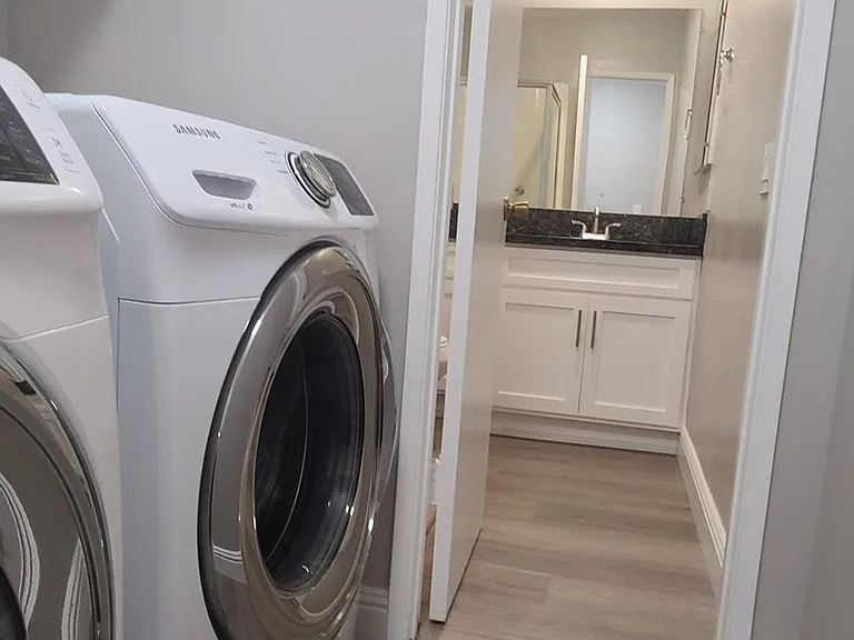 6621 Wilbur Ave #7 — Photo 5