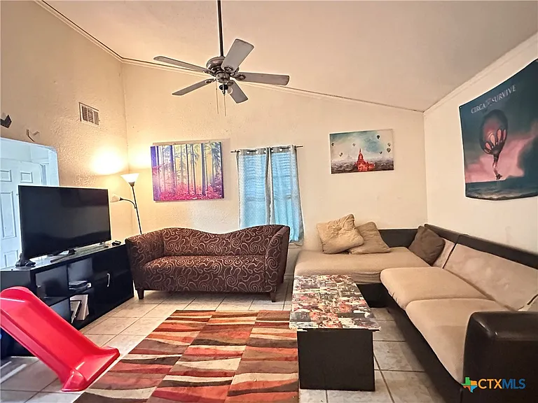 129 Riverside Dr — Photo 6